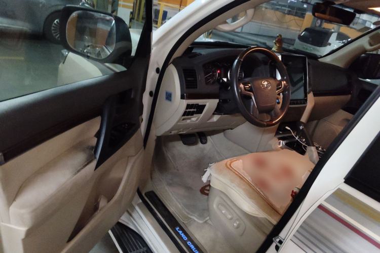 Used Toyota Land Cruiser 2018 4.0L VX-R Gasoline 7 Seats Middle East
