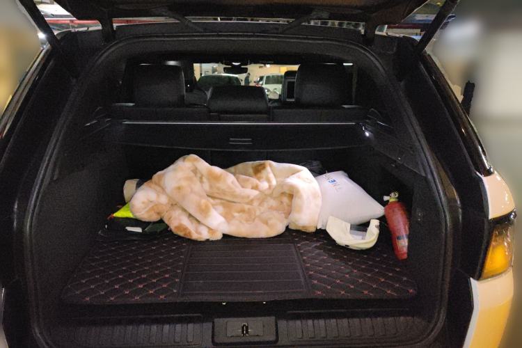 Used Land Rover Range SportNew Energy 2018 P400e Trunk