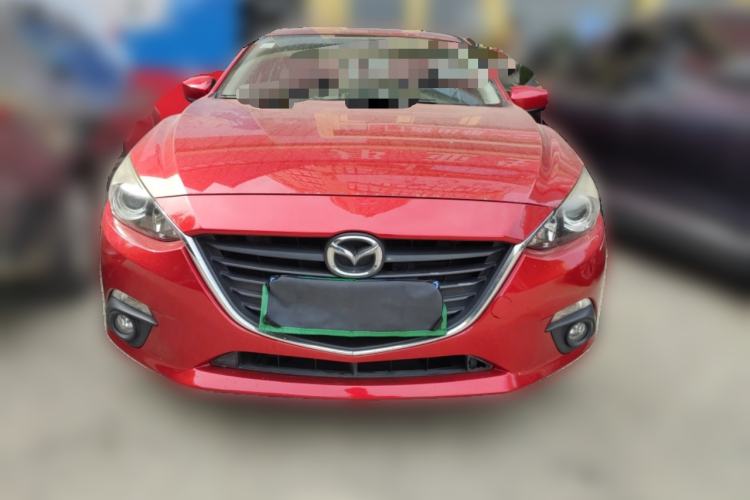 Used Mazda 3 Axela 2016 Sedan 1.5L Automatic Luxury Model
