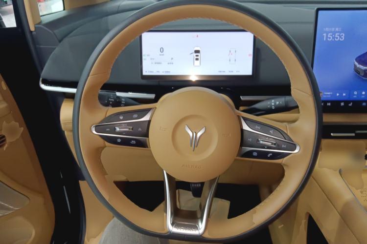 Used VOYAH Dream 2025 PHEV Four-Wheel-Drive Flagship Kunpeng Edition Steering Wheel