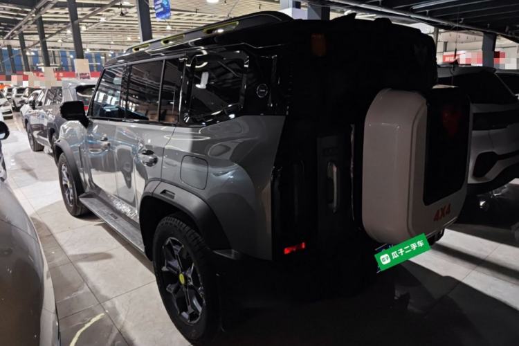 Used JETOUR Traveler 2023 2.0T All-Wheel Drive CrossPRO+