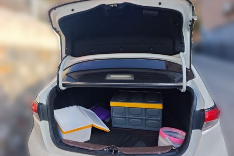 Used Toyota Levin 2019 Dual-Engine 1.8H E-CVT Luxury Edition China V Standard Trunk