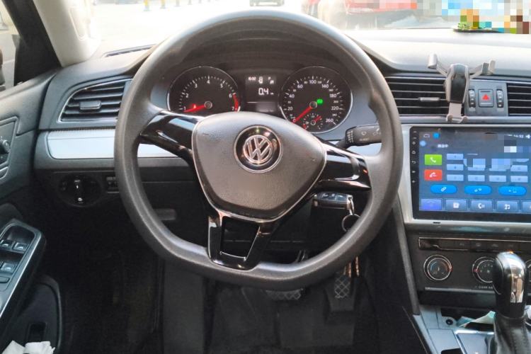 Used Volkswagen Lamando 2018 230TSI DSG Fashion Edition Steering Wheel
