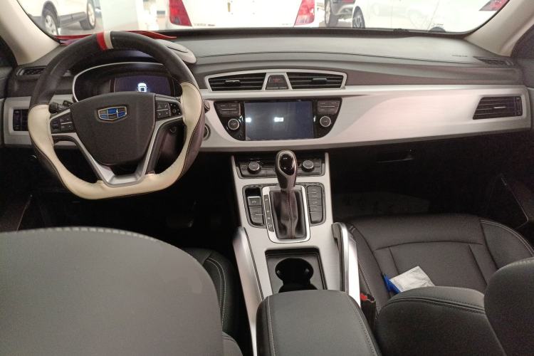 Used Geely Auto Emgrand X7 Sport 2016 1.8TD Automatic Smart Connectivity Version Center Console