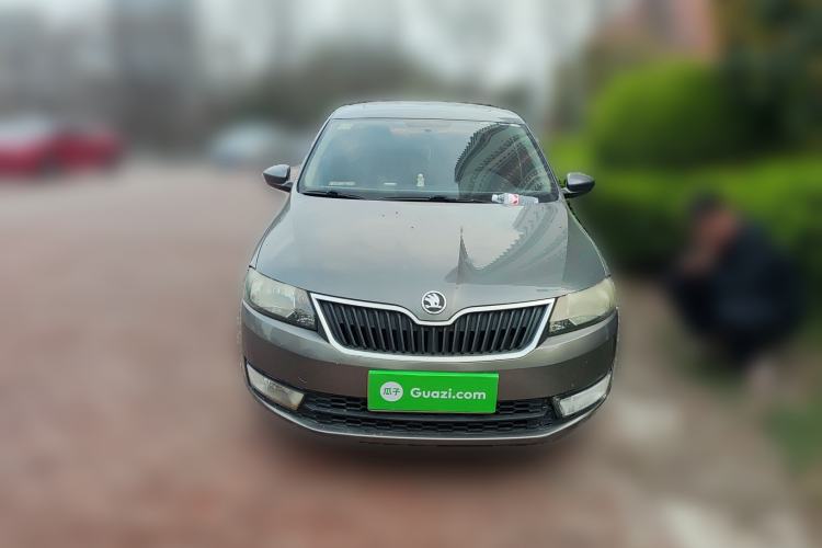Used Skoda Rapid 2013 1.6L Automatic Smart Selection Model