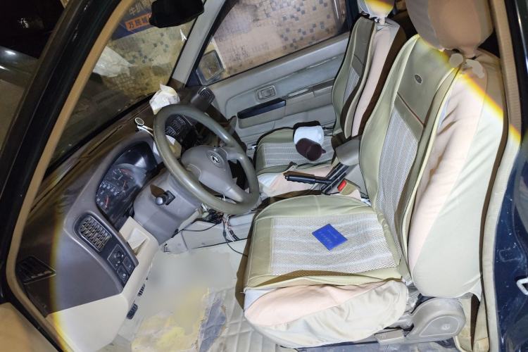 Used Dongfeng Ruichi 2010 3.0T Diesel Two-Wheel Drive Standard Version ZD30D13-3N