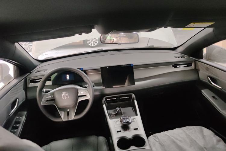 Used BYD Qin PLUS 2025 DM-i Smart Drive 55KM Leading Model
