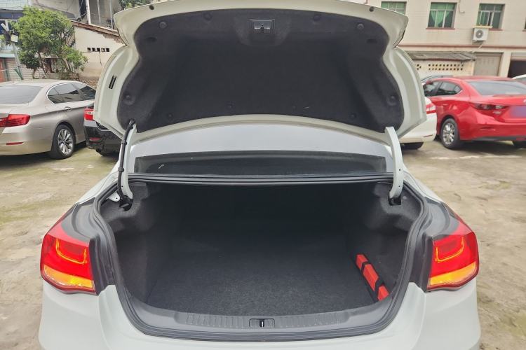 Used Chevrolet Malibu 2018 530T Automatic Luxury Edition Trunk