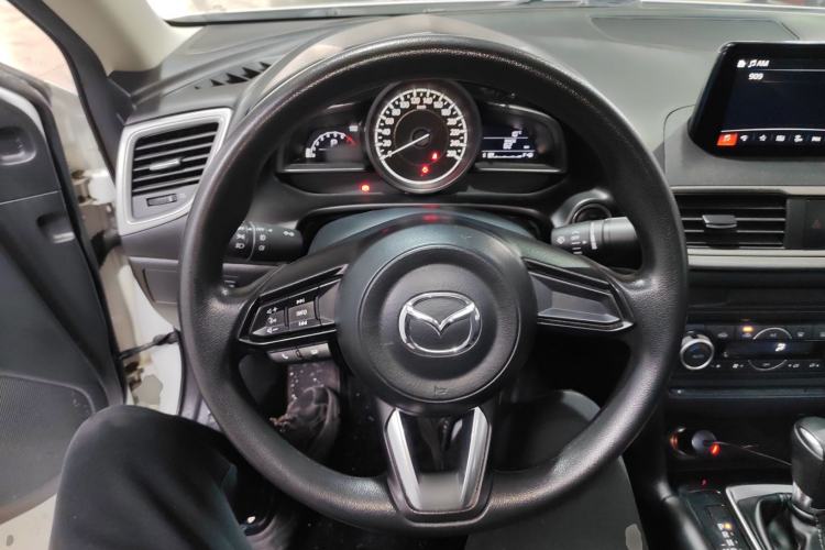 Used Mazda Mazda 3 Axela 2017 Sedan 1.5L Automatic Luxury Model Emission Standard China V
