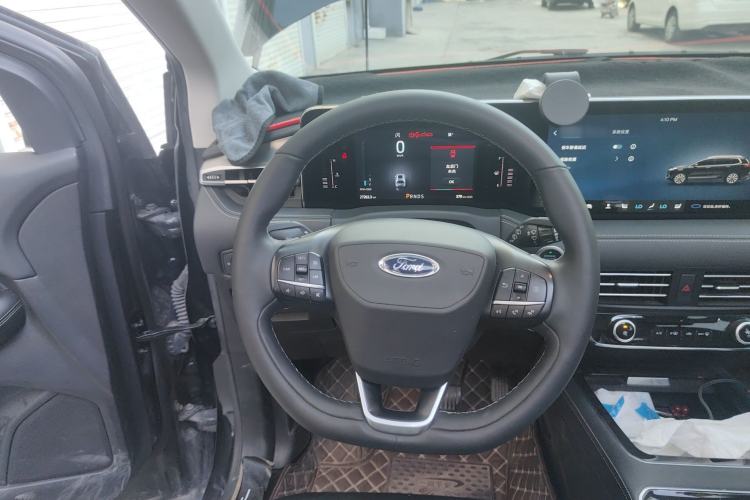 Used Ford Edge 2022 PLUS EcoBoost 245 Four-Wheel Drive Platinum Edition 7-Seater
