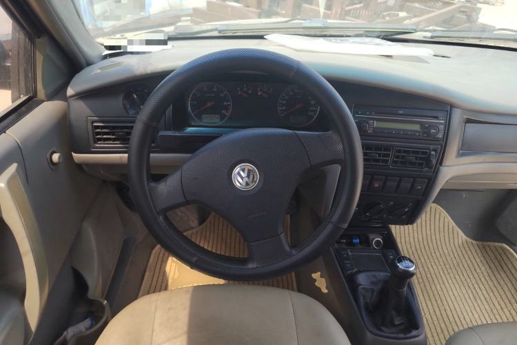 Used Volkswagen Santana Vista 2008 1.8L Manual Sishang Model Steering Wheel