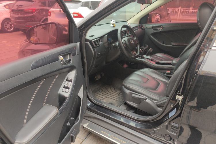 Used Dongfeng Fengon 580 2017 1.5T CVT Luxury Model
