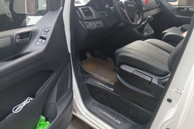 Used SAIC MAXUS G10 2023 2.0T Manual Multi-Function Version Diesel 7 Seats
