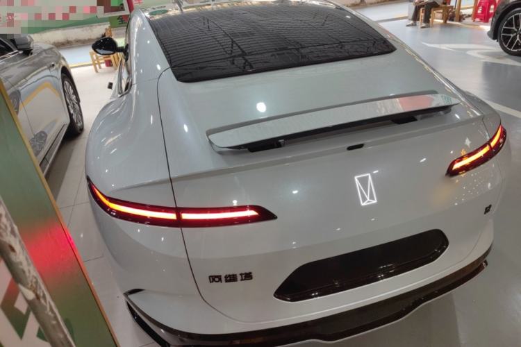 Used Avatr 12 2025 Max All-Electric Version Exterior 2