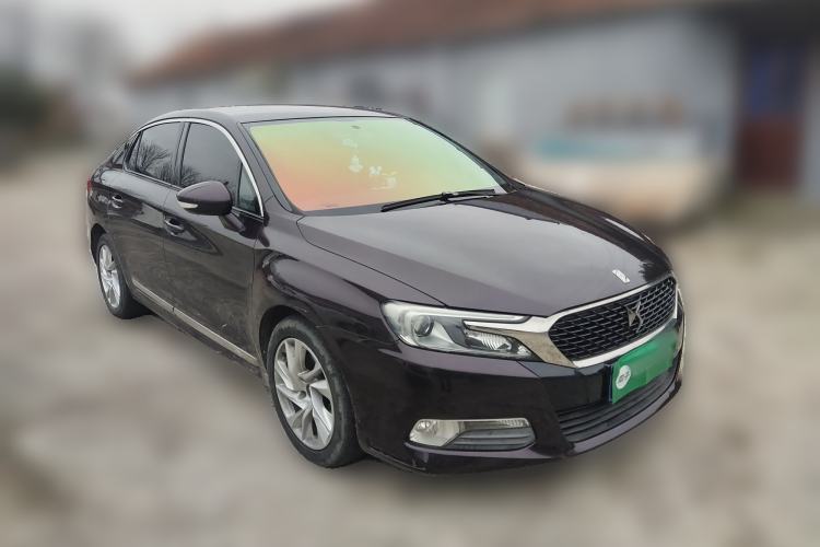 Used DS 5LS 2014 1.8L automatic Comfort version VTi140