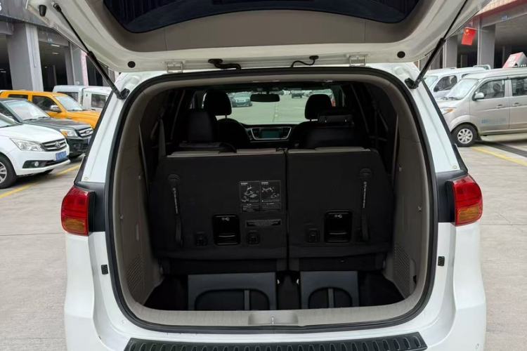 Used Kia Carnival 2017 2.2T Luxury Edition China V Standard
