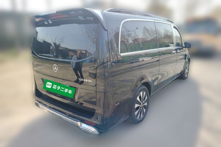 Used Mercedes-Benz Vito 2023 2.0T Elite Version 7 Seats Rear Right 45 Deg