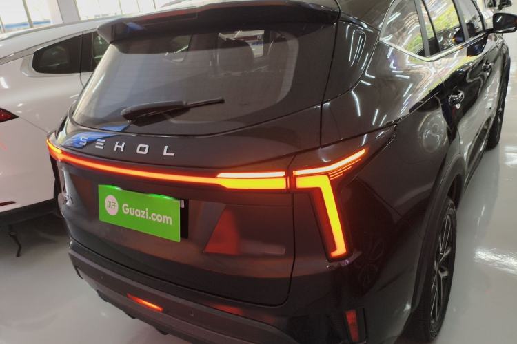 Used SOL X8 PLUS 2023 1.5 TGDI DCT Smart Edition 7-Seater
