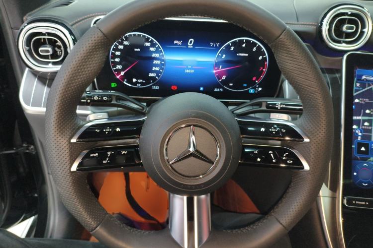 Used Mercedes-Benz GLC 2023 Refreshed GLC 300 L 4MATIC Dynamic Edition 5 Seats