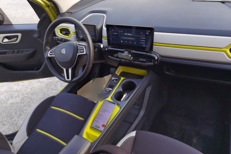 Used SOL E10X 2021 302 km Range Fashion Edition 30.2 kWh