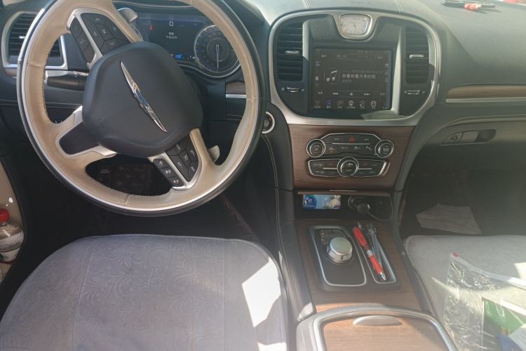 Used Chrysler 300C 2016 3.0L Supreme Edition