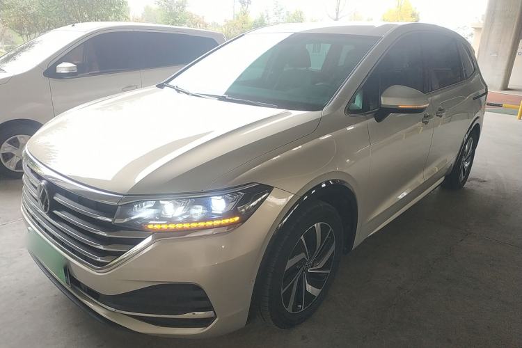 Used Volkswagen Viloran 2020 330TSI Luxury Edition