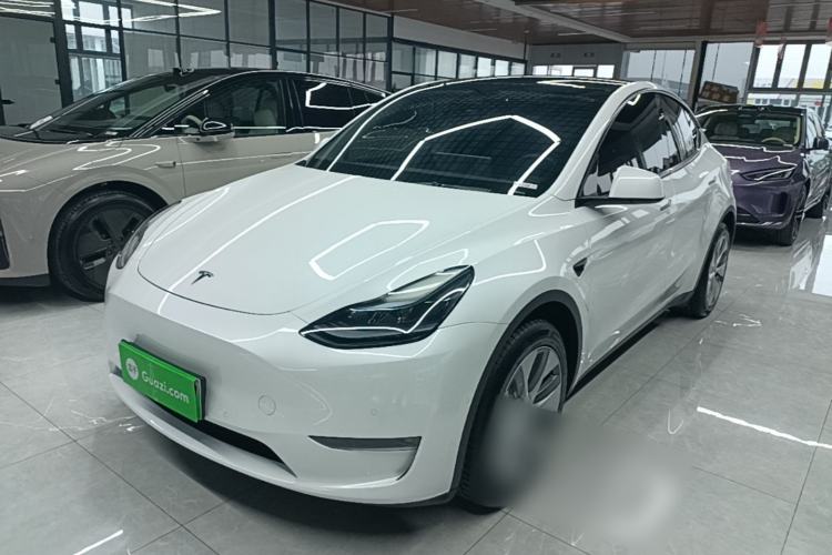 Used Tesla Model Y 2022 Long-Range All-Wheel-Drive Version