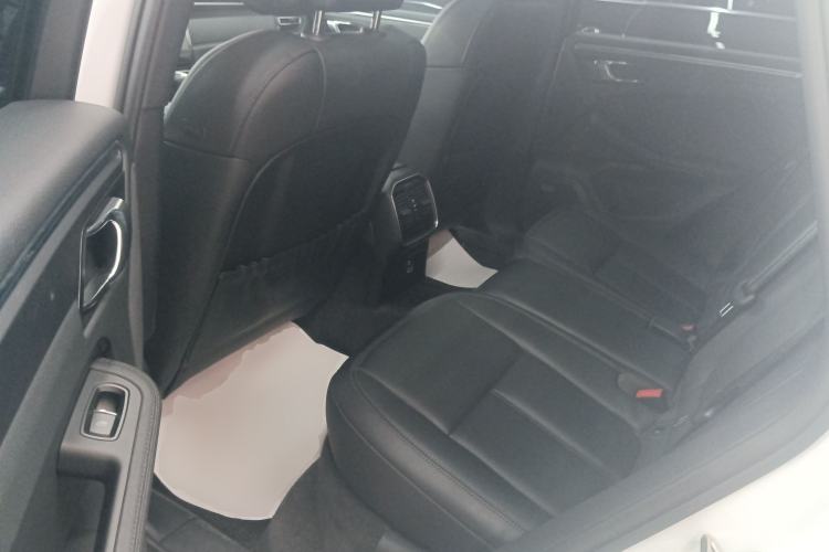 Used Porsche Macan 2023 Macan 2.0T Left Rear Seat