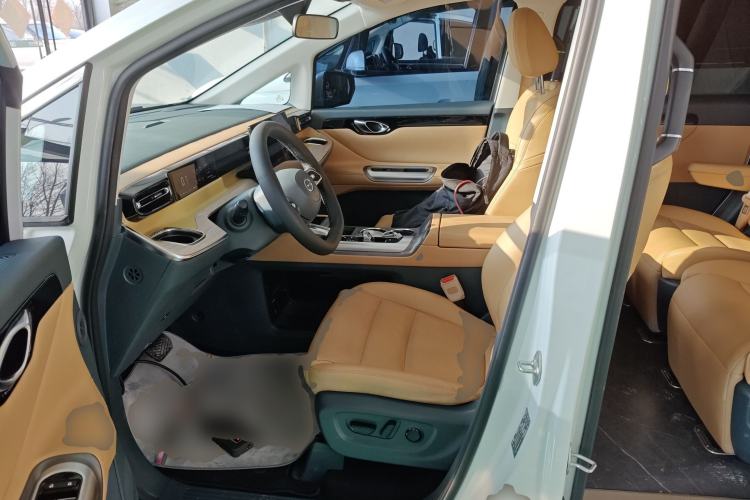 Used GAC Trumpchi E8 New Energy 2024 150km MAX Driver Seat