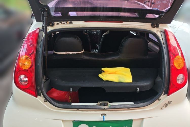 Used BYD F0 2013 1.0L AMT Joyful Cool Model
