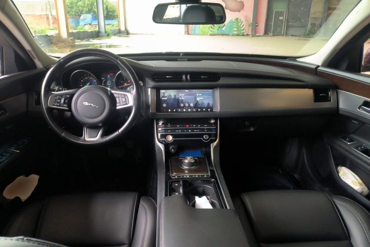 Used Jaguar XFL 2019 XFL 2.0T 200 PS Two-Wheel-Drive Elite Edition