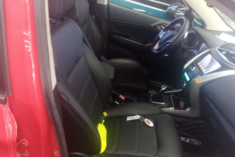 Used BYD Yuan New Energy 2018 EV360 Smart Connect Cool Edition Right Front Seat