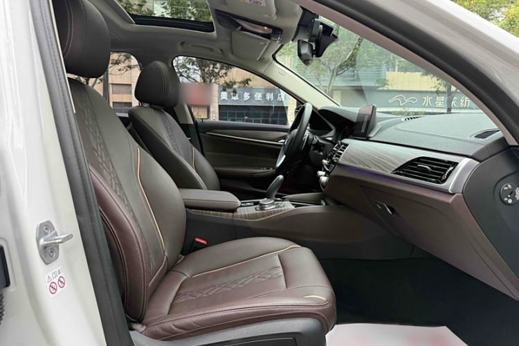 Used BMW 5 Series 2019 Updated 530Li xDrive Luxury Package