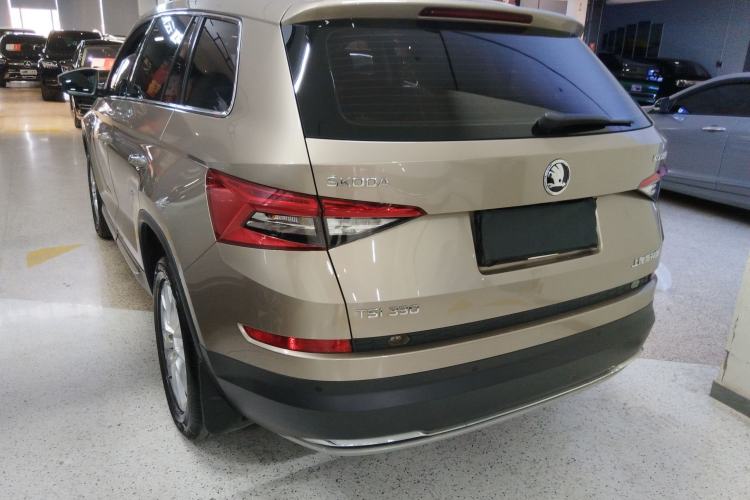 Used Skoda Kodiaq 2018 Facelifted TSI330 5-Seater Two-Wheel-Drive Luxury Enjoyment Edition
