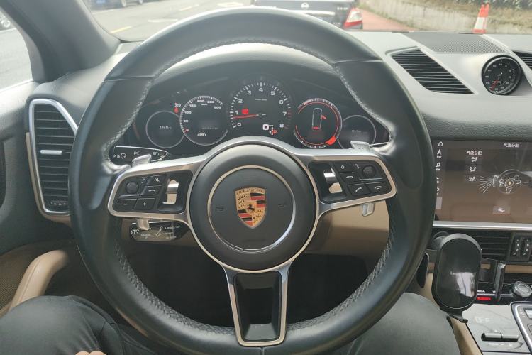 Used Porsche Cayenne 2018 Cayenne 3.0T Steering Wheel