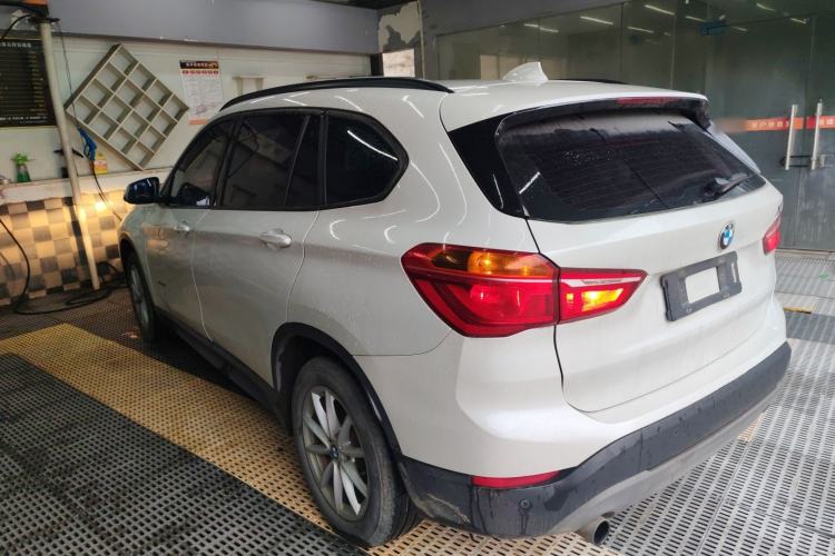 Used BMW X1 2016 sDrive18Li Fashion Model Rear Left 45 Deg