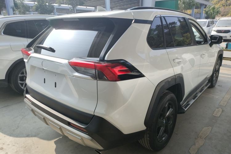 Used Toyota RAV4 2022 2.0L CVT 4x4 Style Plus Edition