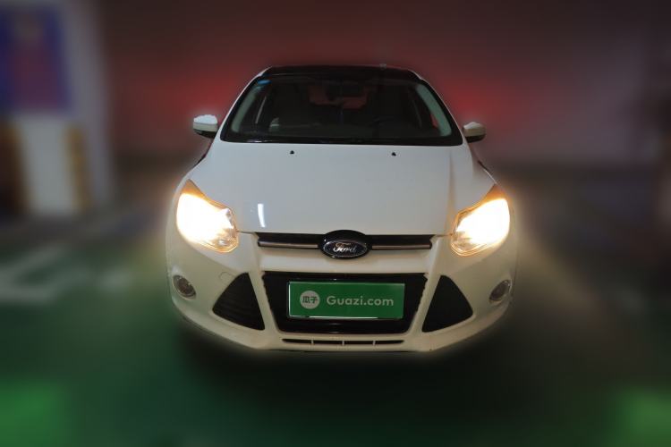 Used Ford Focus 2012 Hatchback 2.0L Manual Luxury Sport Model