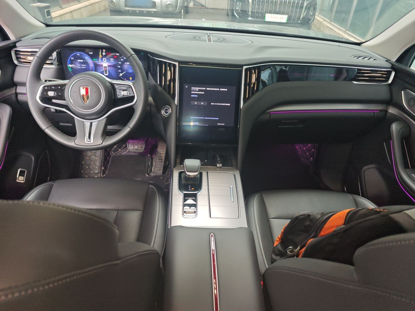 Hongqi HS7 PHEV 2024 2.0T PHEV Four-Wheel Drive Flagship Edition 6 Seats — снимка 12
