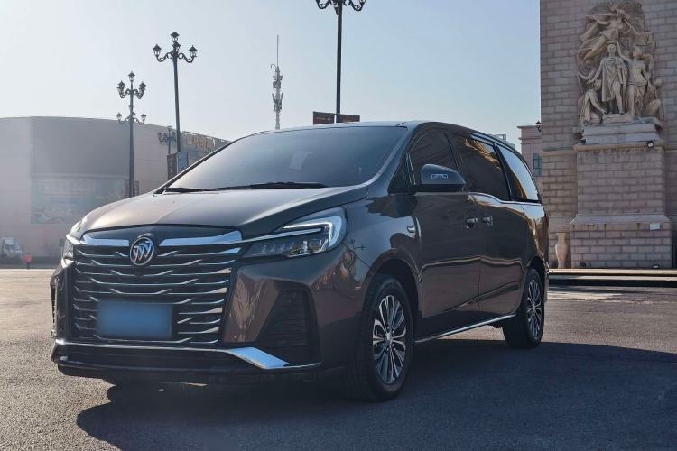 Used Buick GL8 2023 Land Executive Class Comfort Model