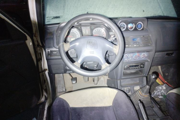 Used Leopaard 6481 2009 2.2L Manual Two-Wheel Drive