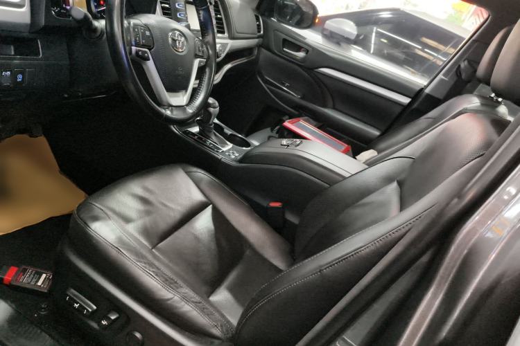 Used Toyota Highlander 2015 2.0T Four-Wheel Drive Luxury Edition 7-Seater Left Front Seat