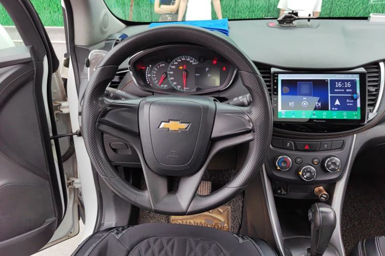 Used Chevrolet Trax 2017 1.4T Automatic Two-Wheel Drive Comfort Version Steering Wheel