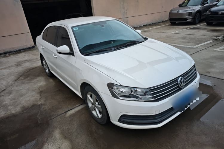 Used Volkswagen Lavida 2015 1.6L Automatic Fashion Edition Exterior 1