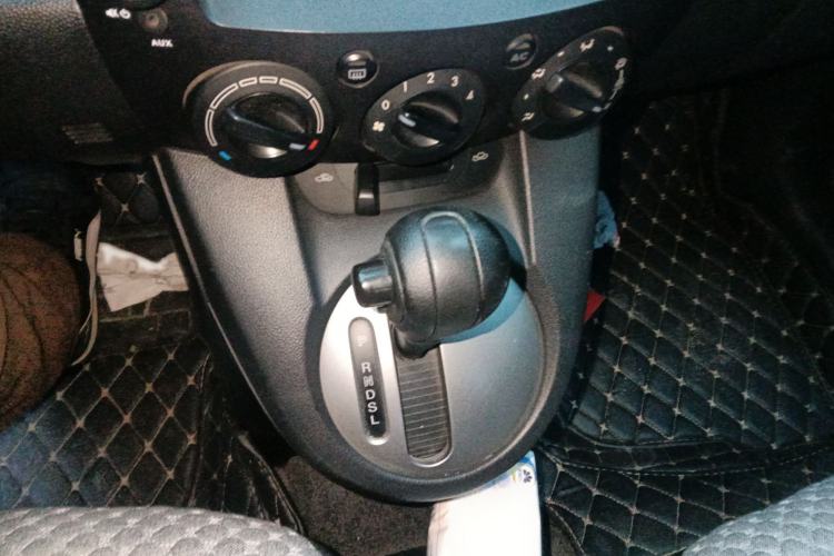 Used Mazda Mazda 2 2012 Hatchback Xuan Dong 1.3L Automatic Standard Edition