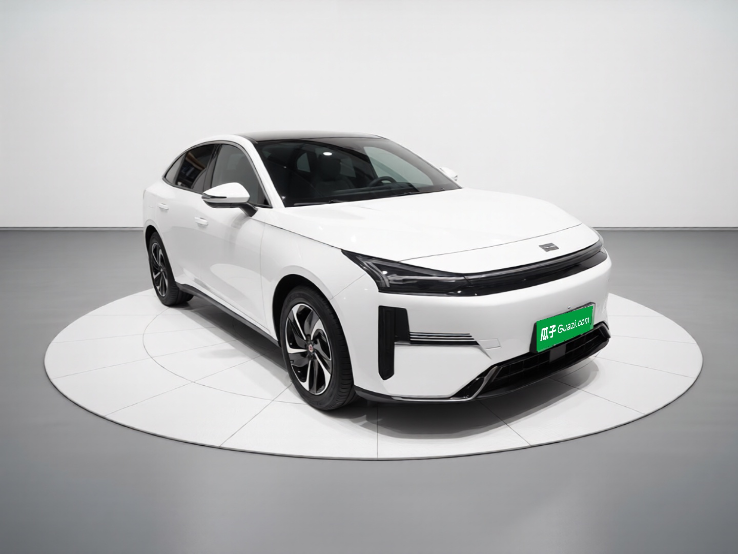 Geely Galaxy L6 2024 125km PLUS Dragon Edition — снимка 3