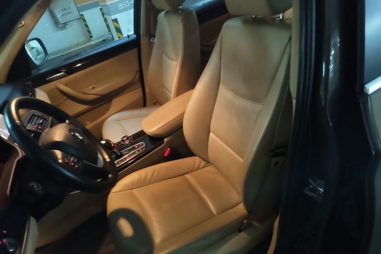 Used BMW X3  Left Front Seat