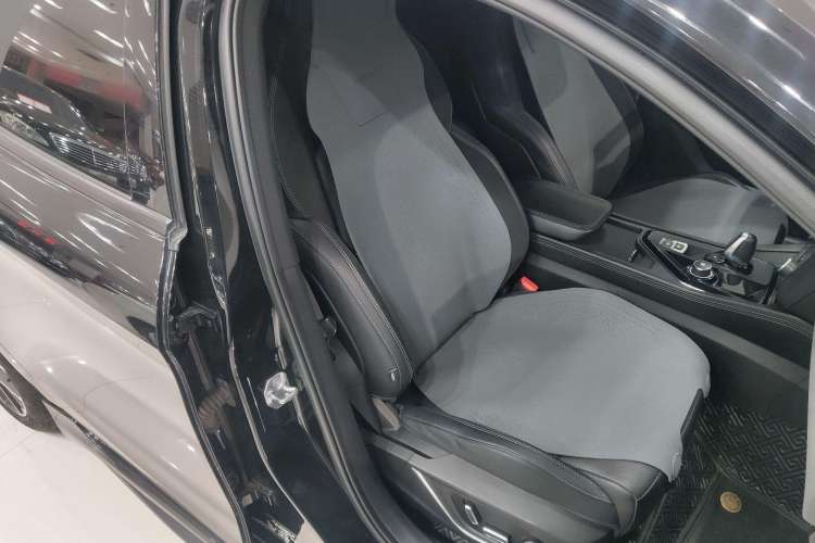 Used Lynk & Co 03 2022 2.0TD DCT JingPro
