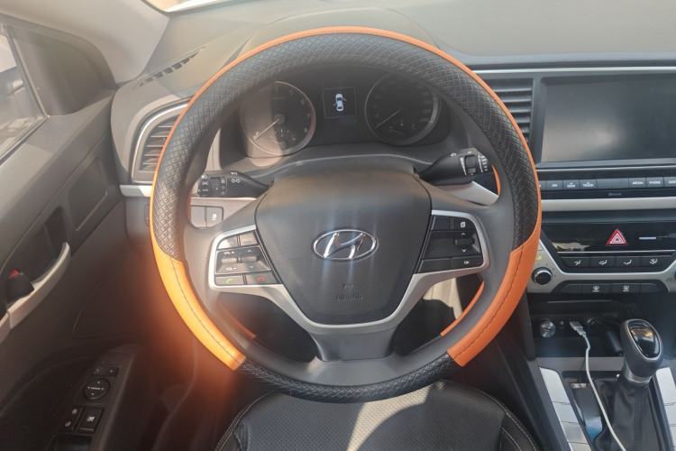 Used Hyundai Elantra (6th Generation / Lingdong) 2016 1.6L Automatic ZhiXuan – Elite Version Steering Wheel