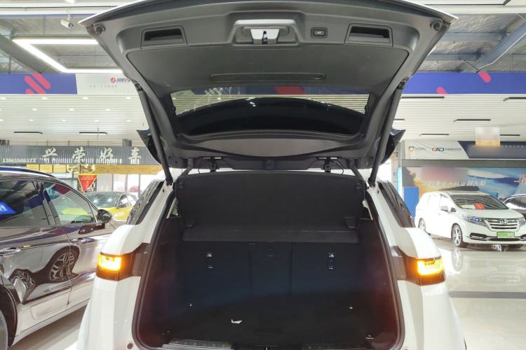 Used Land Rover Range Rover Evoque 2021 Range Rover Velar L 249PS R-Dynamic First Edition